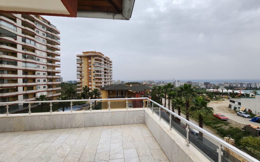 PRİVATE POOL 4+1 VİLLA İN MAHMUTLAR