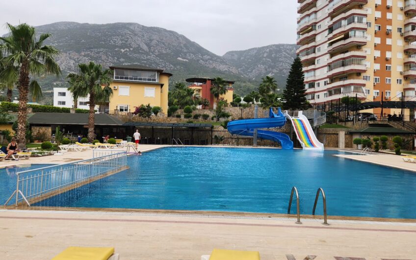 PRİVATE POOL 4+1 VİLLA İN MAHMUTLAR