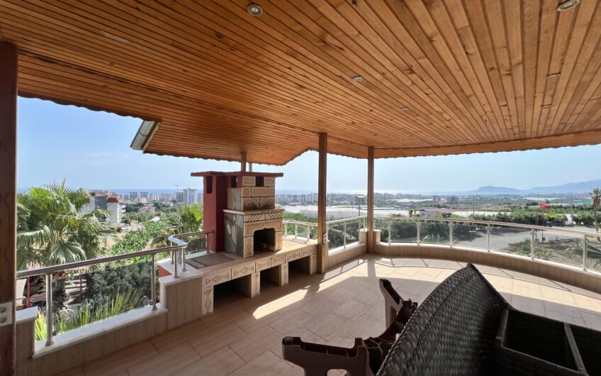 Detached villa with private pool within the site