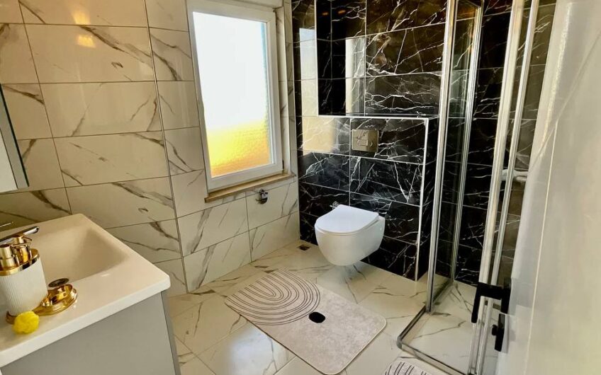 Villa in a perfect location near the sea