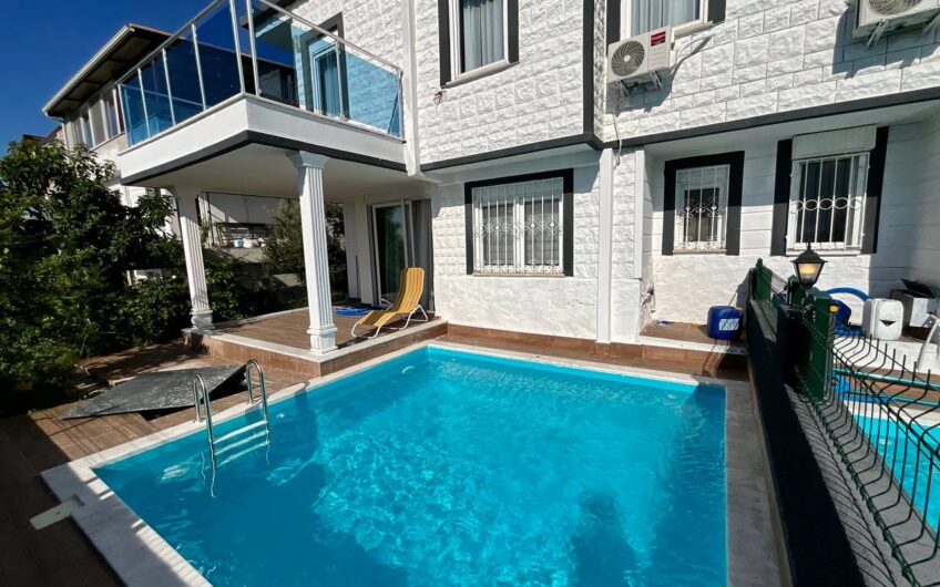 Villa in a perfect location near the sea