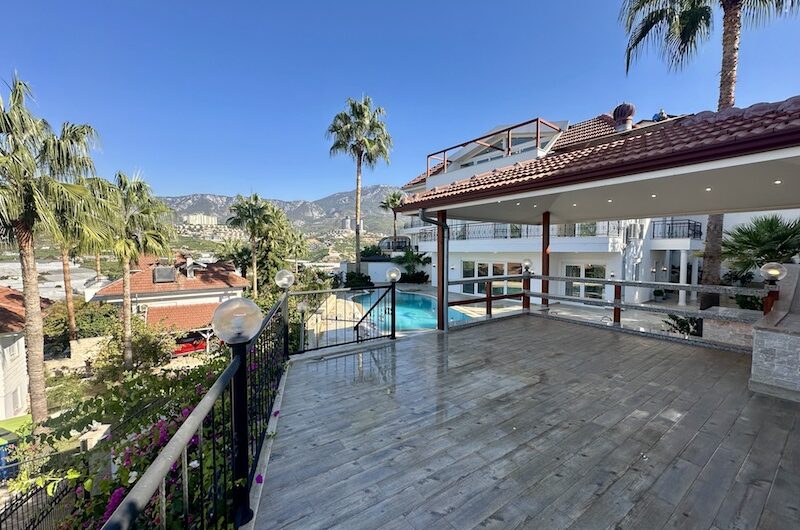 Exclusive villa in Alanya 1000