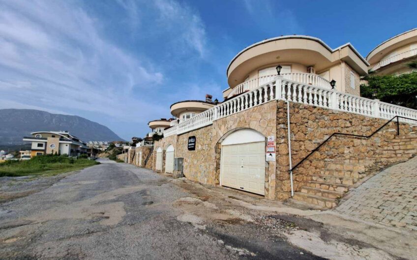 Sea view villa with pool Alanya MD19