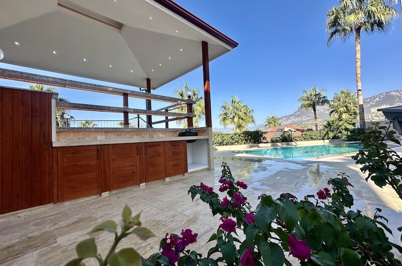 Exclusive villa in Alanya 1000