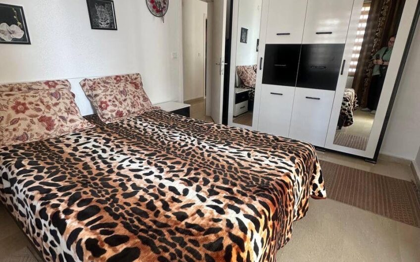 Alanya, Mahmutlar — furnished 2+1 apartment in a residential complex with a swimming pool.