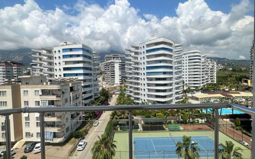 Alanya, Mahmutlar — furnished 2+1 apartment in a residential complex with a swimming pool.