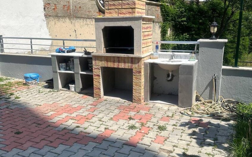 Alanya, Mahmutlar — furnished 2+1 apartment in a residential complex with a swimming pool.