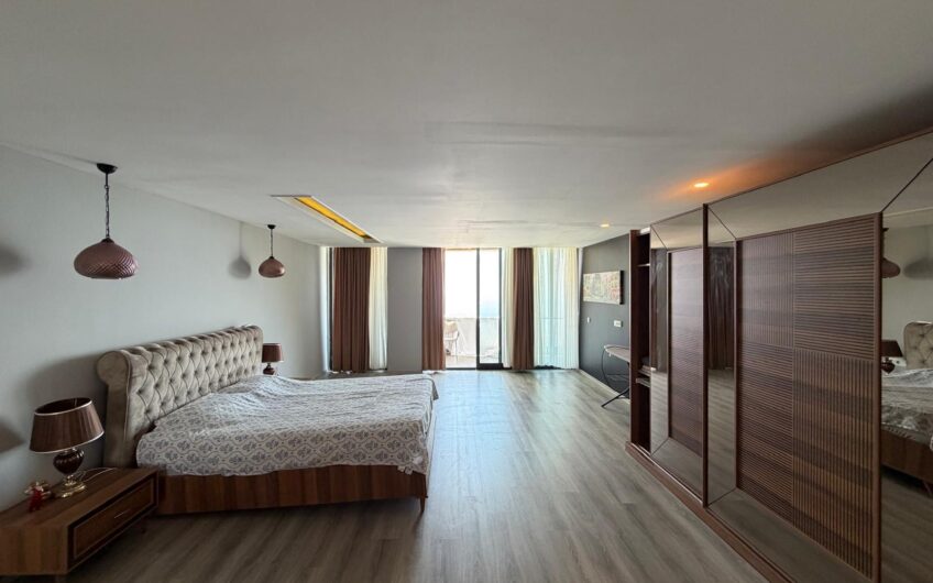 ALANYA TEPE MAHELLESİ ÖZEL HAVUZLU 5+1 VİLLA