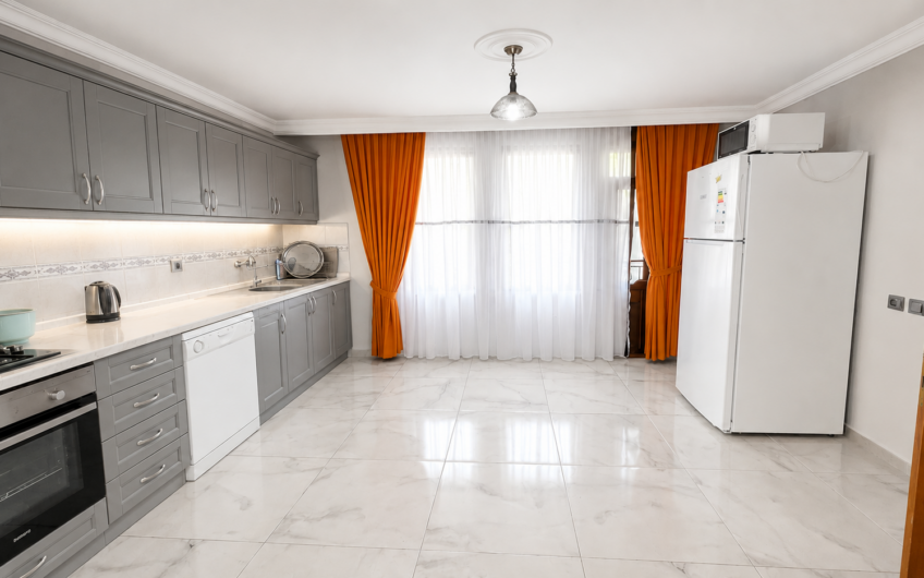 Alanya Kargıcakda Denize sıfır özel havuzlu 3+1 villa
