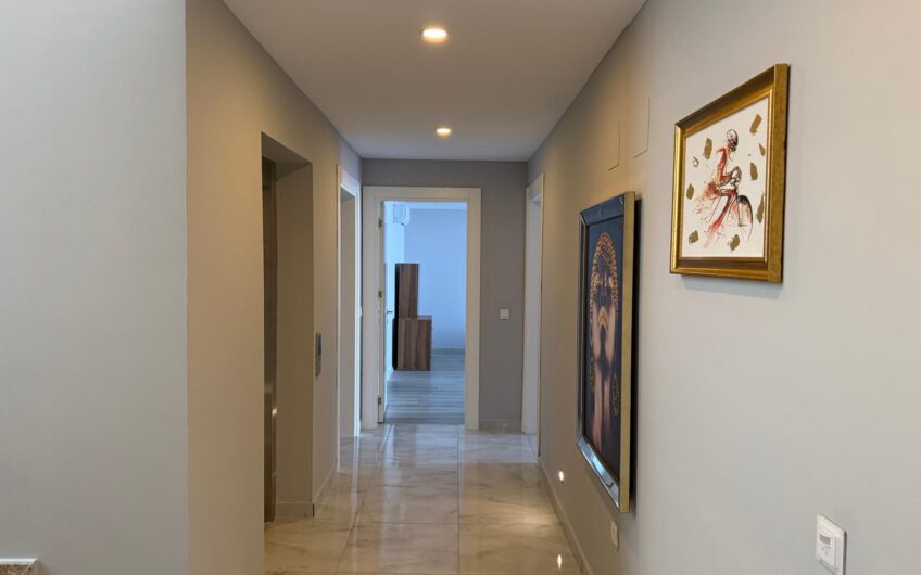 ALANYA TEPE MAHELLESİ ÖZEL HAVUZLU 5+1 VİLLA