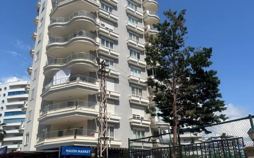Alanya, Mahmutlar — furnished 2+1 apartment in a residential complex with a swimming pool.