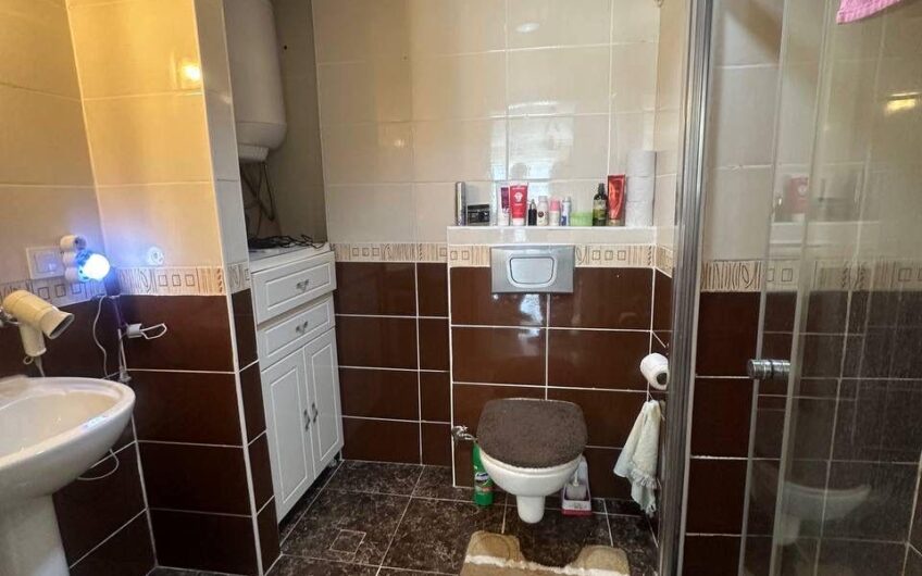 Alanya, Mahmutlar — furnished 2+1 apartment in a residential complex with a swimming pool.