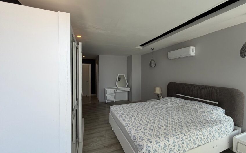 ALANYA TEPE MAHELLESİ ÖZEL HAVUZLU 5+1 VİLLA