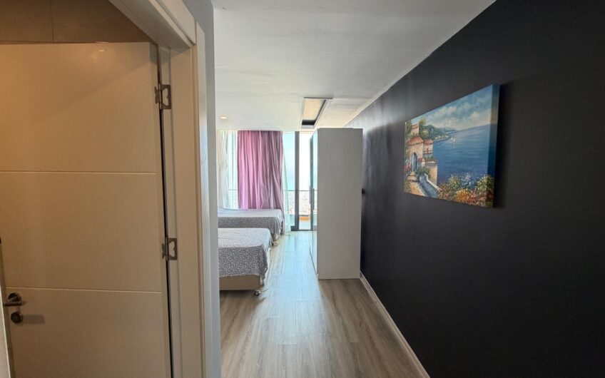 ALANYA TEPE MAHELLESİ ÖZEL HAVUZLU 5+1 VİLLA